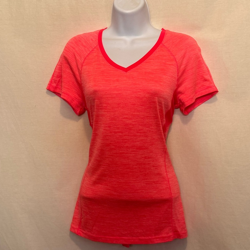 H-185 Danskin Now Semi-Fitted Pink Short Sleeve Pullover Tee Shirt Size S